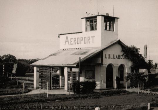 Luluabourg_Aeroport_1950.jpg - Luluabourg : l'aéroport en 1950