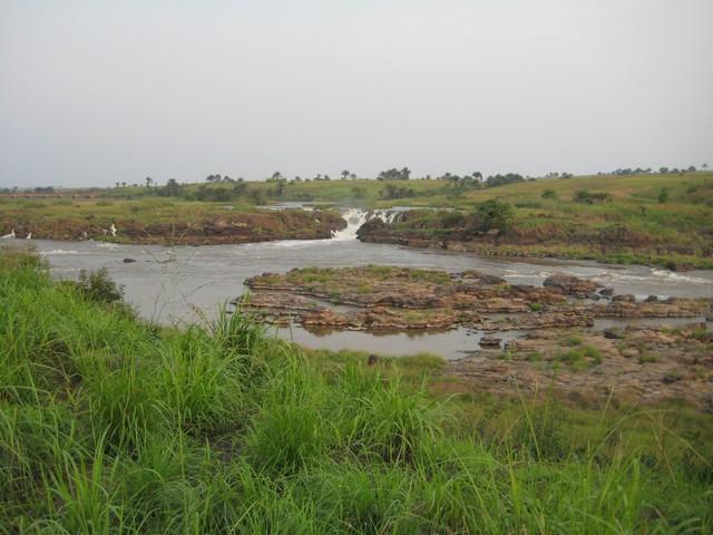 Lubilash_en_aval_du_barrage.JPG - La Lubilash en aval du barrage