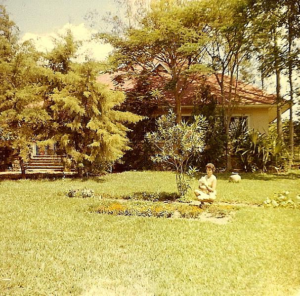 086.jpg - Boulevard de la Luilu, 23