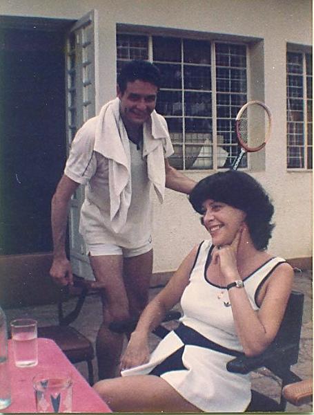 53.jpg - Tournoi de tennis novembre 1982 : Lieve Gerits et André Duchenne