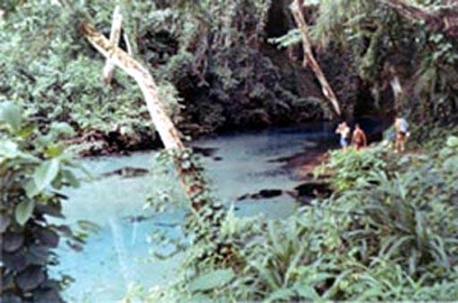 Lac_Fwa.jpg - Une vue du lac Fwa