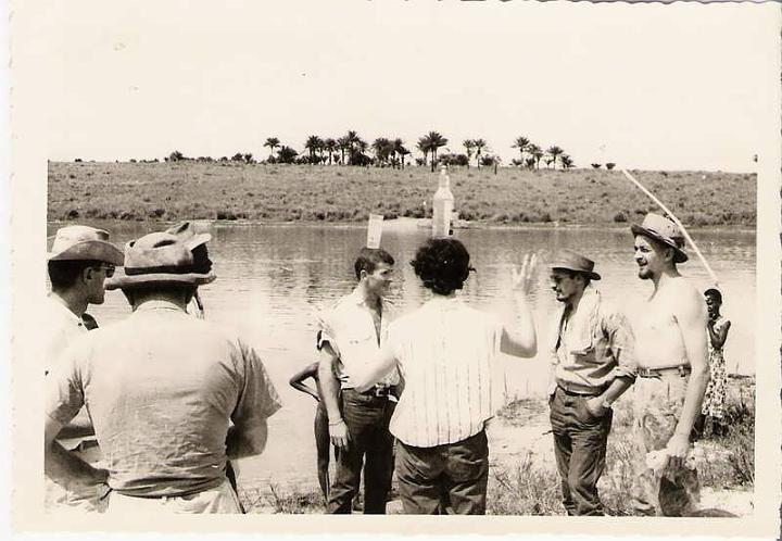 Landeut_01.jpg - Landeut - Remy (de dos) - Vernin - A. Bruyns (de dos) - Van Parys - J. Bruyns