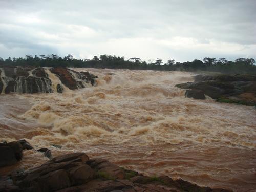 Riviere_Mai_Munene_chutes.jpg - Mai Munene - chutes 2